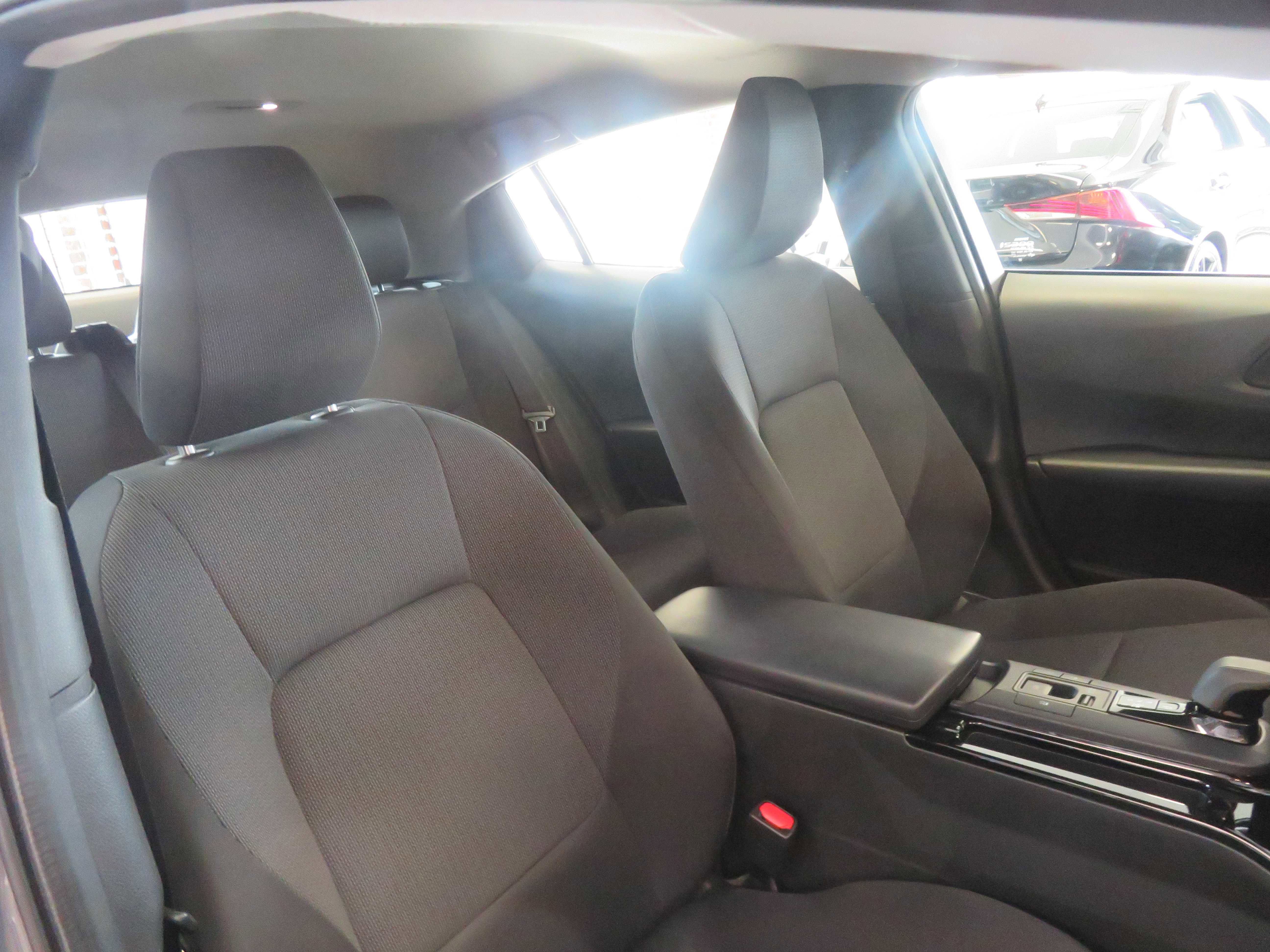 Used 2025 Toyota Prius LE image 27