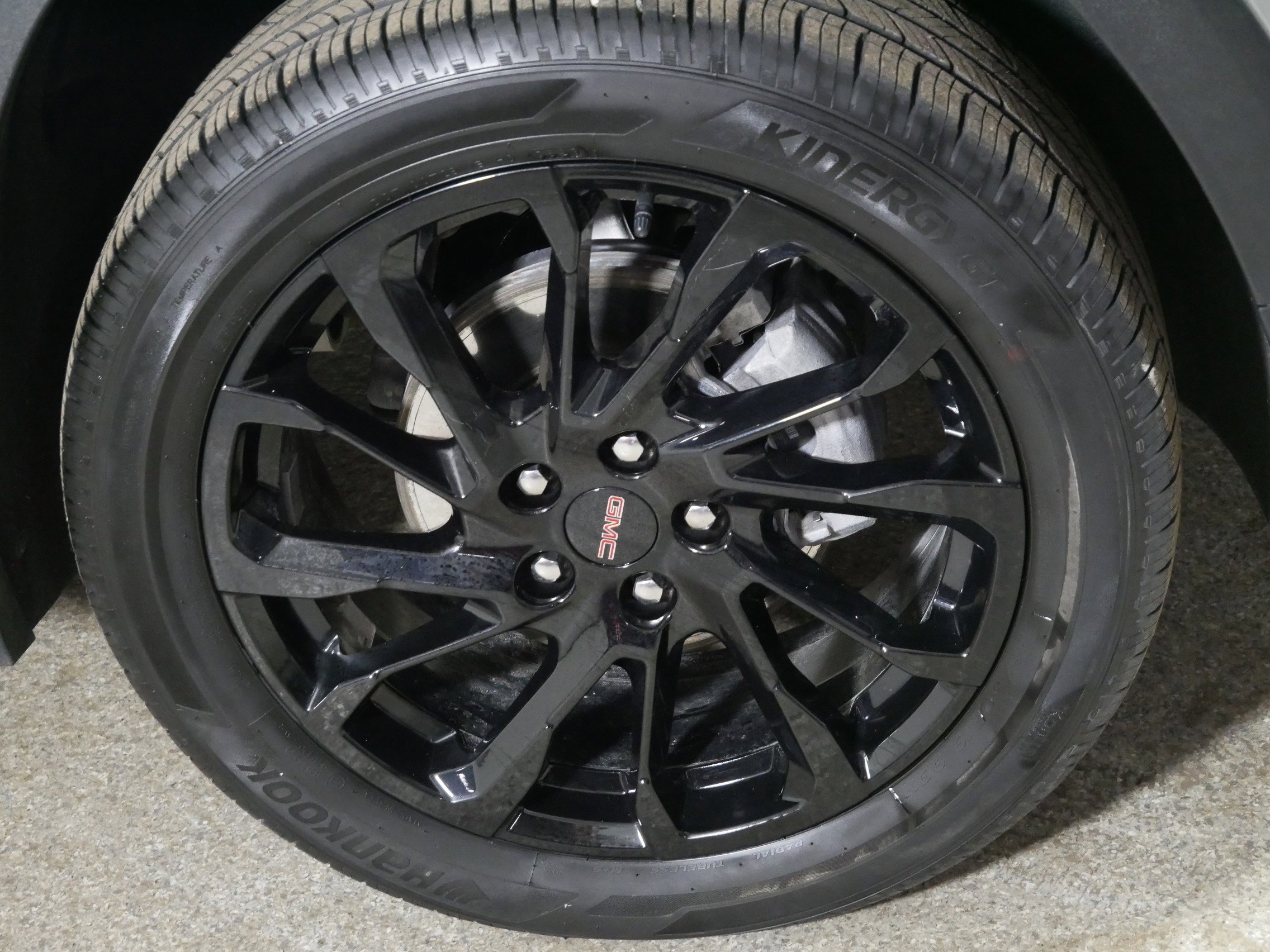 Used 2023 GMC Terrain SLT w/ Elevation Edition image 15