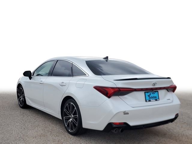 Used 2019 Toyota Avalon XSE w/ Carpet Mat Package FWD image 3