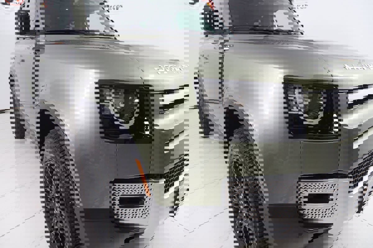 Used 2023 Land Rover Defender 110 S image 51