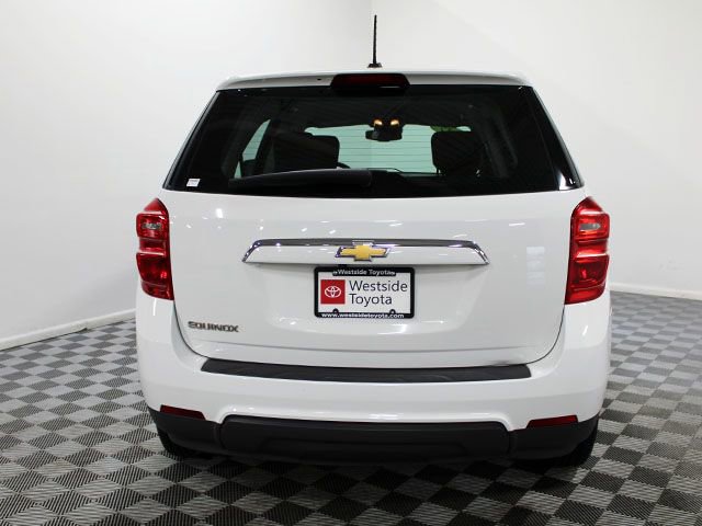 Used 2017 Chevrolet Equinox LS FWD image 5