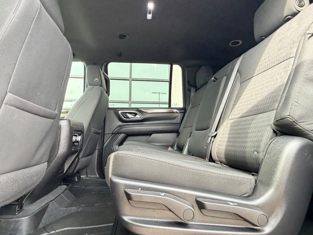 Used 2023 GMC Yukon XL SLE AWD/4WD image 21