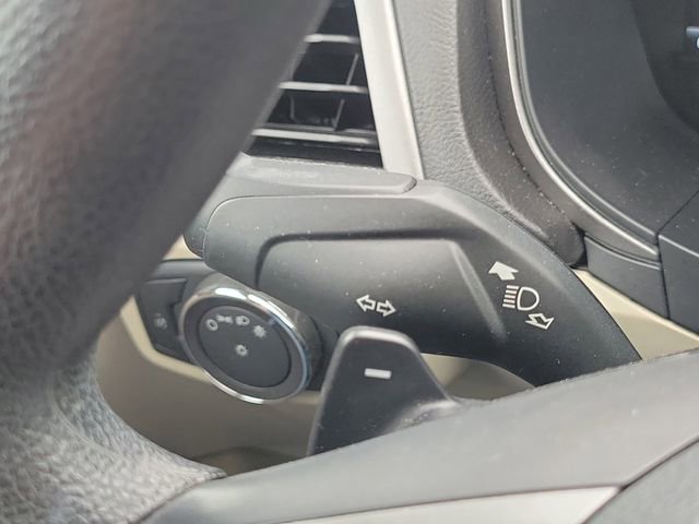 Used 2018 Ford Fusion SE w/ Fusion SE Technology Package FWD image 11