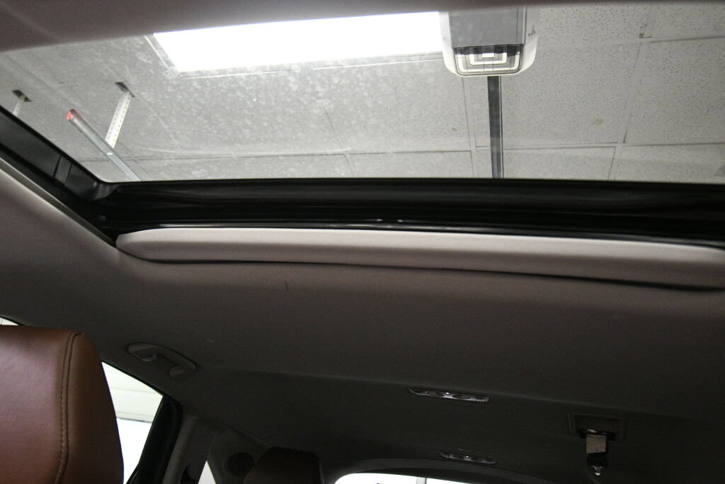 Used 2020 Acura MDX SH-AWD w/ Technology Package image 19