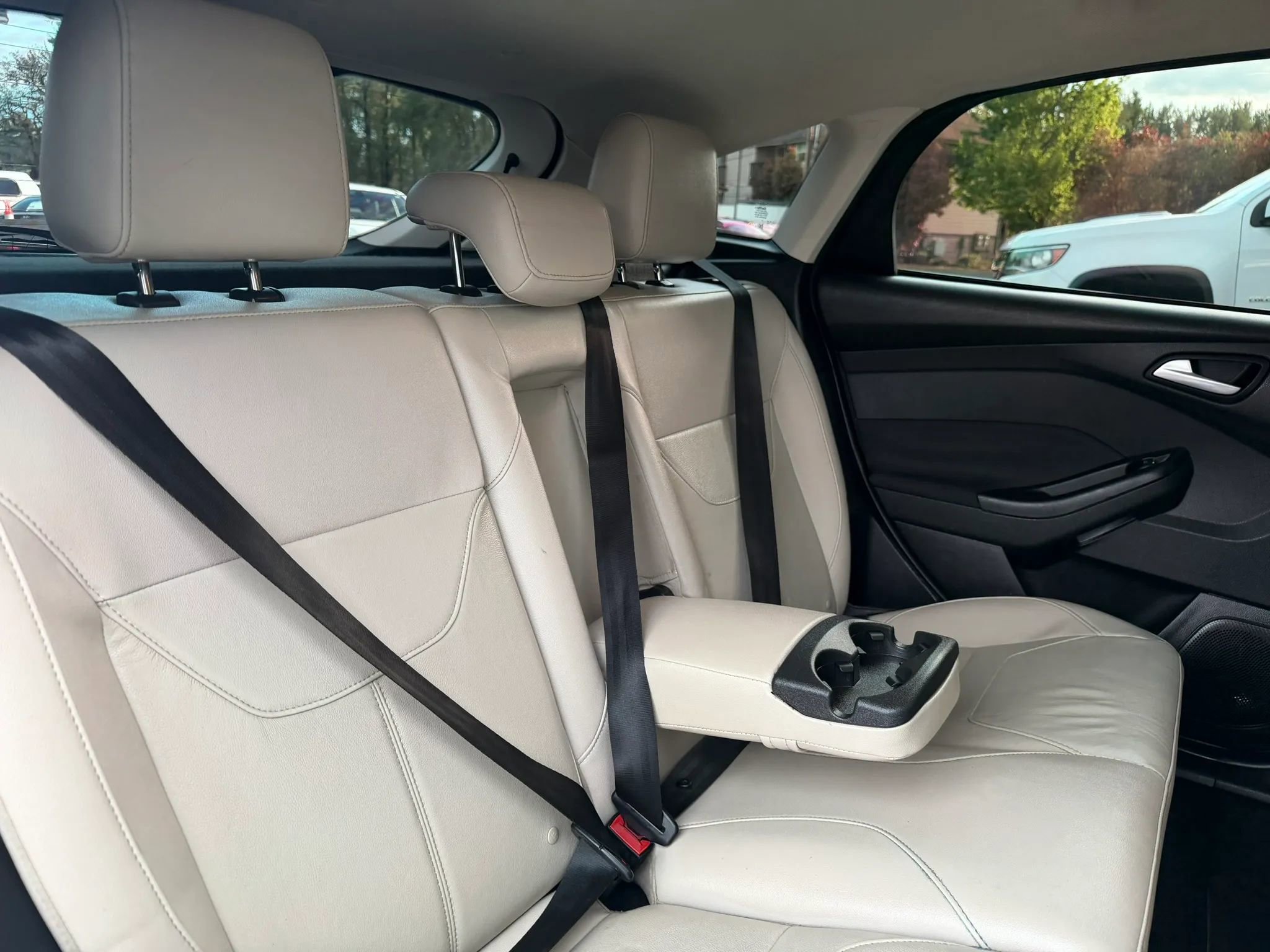 Used 2015 Ford Focus Titanium image 22