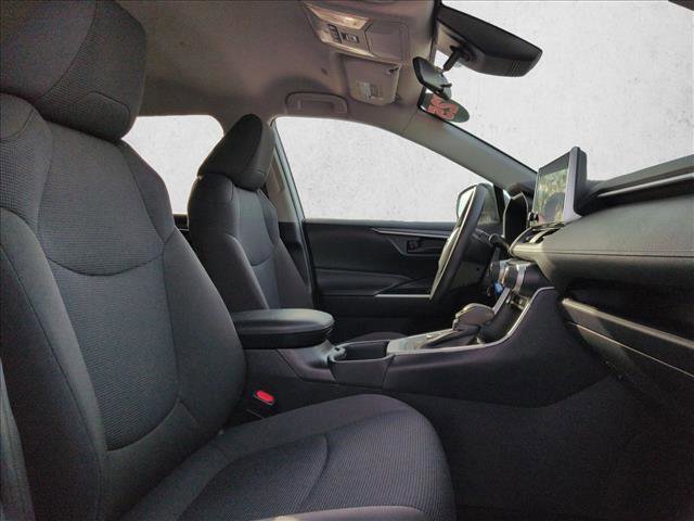 Used 2025 Toyota RAV4 LE AWD/4WD image 20