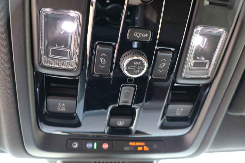 New 2026 Chevrolet Suburban High Country AWD/4WD image 33