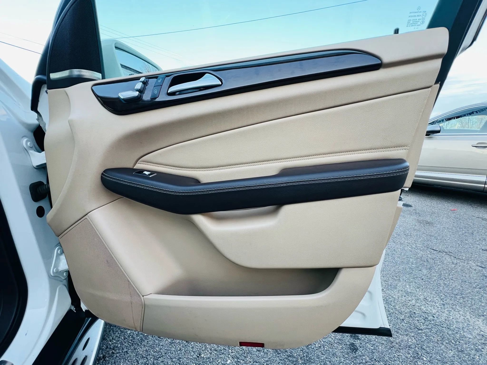 Used 2017 Mercedes-Benz GLE 350 4MATIC w/ Premium 1 Package image 25