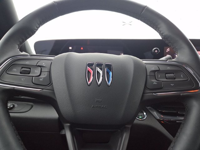 Used 2024 Buick Envista Sport Touring w/ Convenience I Package FWD image 25