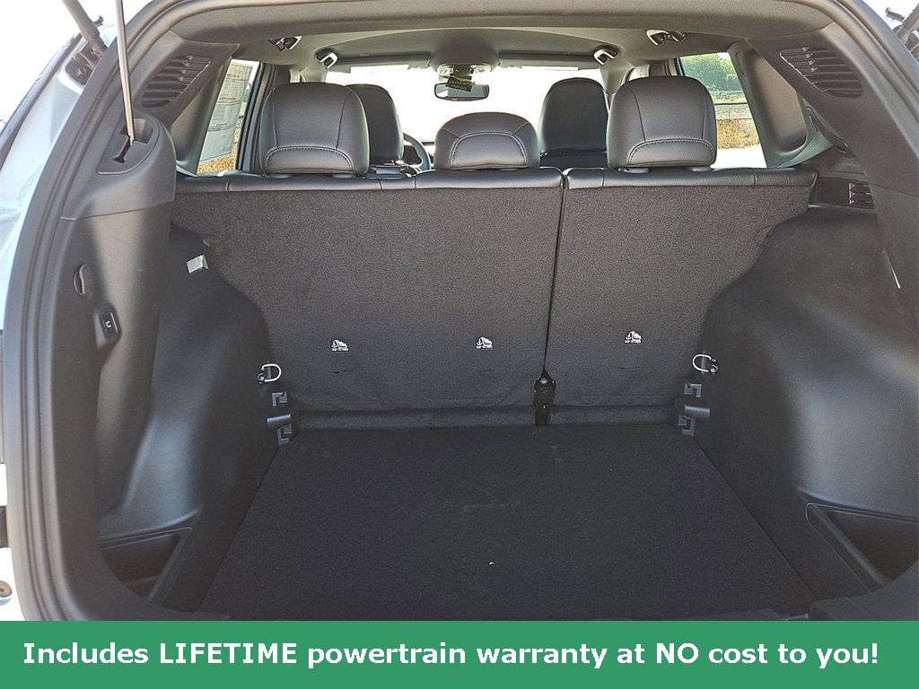 New 2026 Jeep Compass Latitude image 10