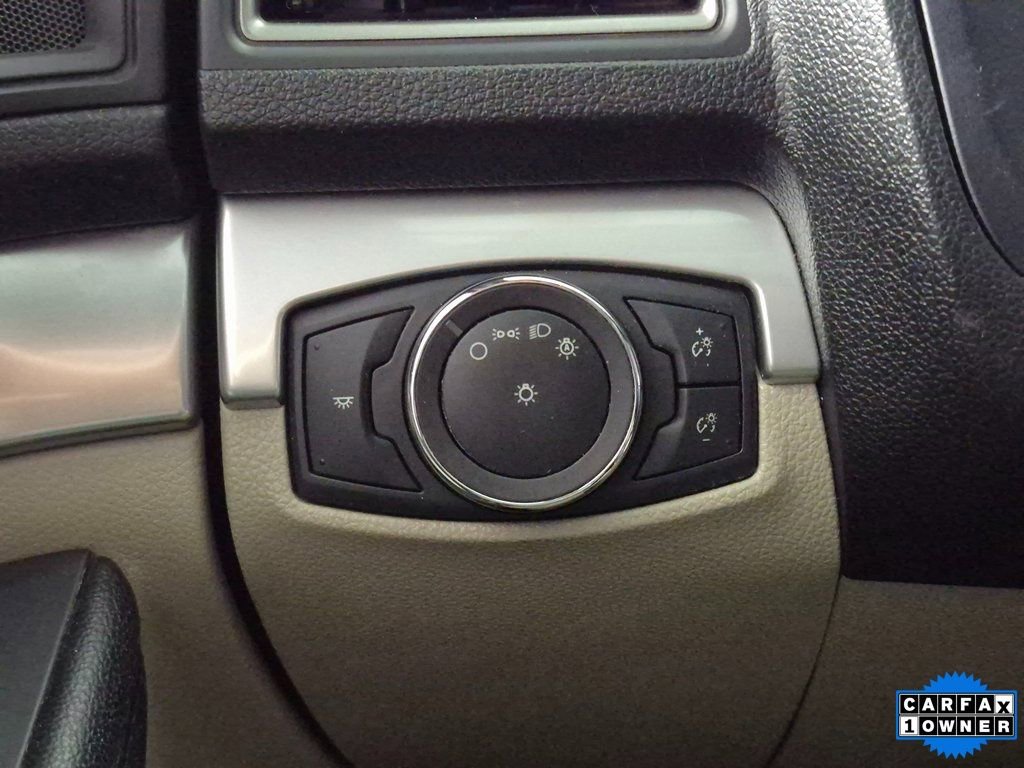 Used 2018 Ford Explorer FWD image 16