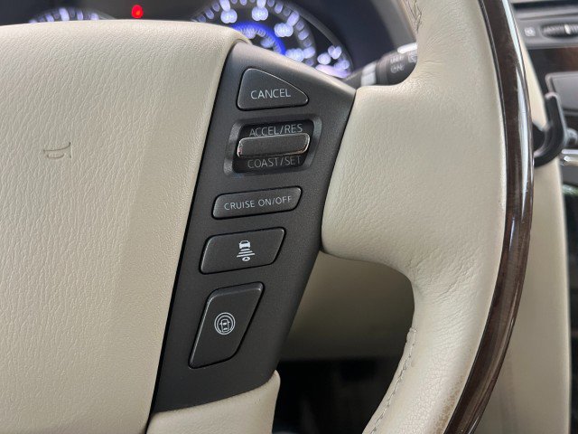 Used 2011 INFINITI QX56 4WD w/ Deluxe Touring Pkg image 28