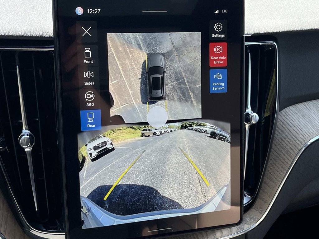 New 2026 Volvo XC60 B5 Plus w/ Protection Package Premier image 25
