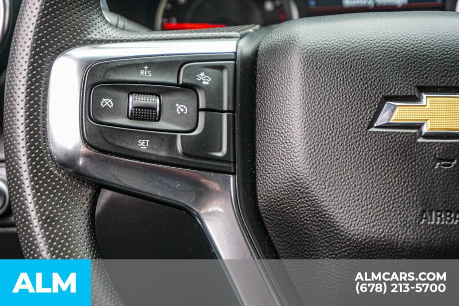 Used 2025 Chevrolet Blazer LT FWD image 29