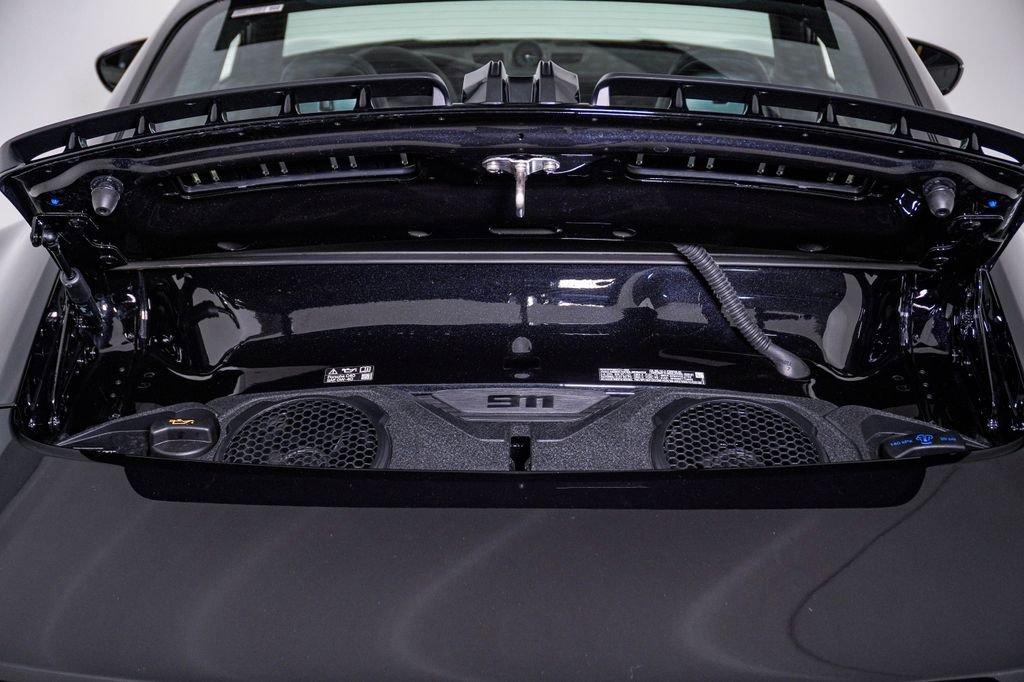 Certified 2025 Porsche 911 Carrera GTS image 33