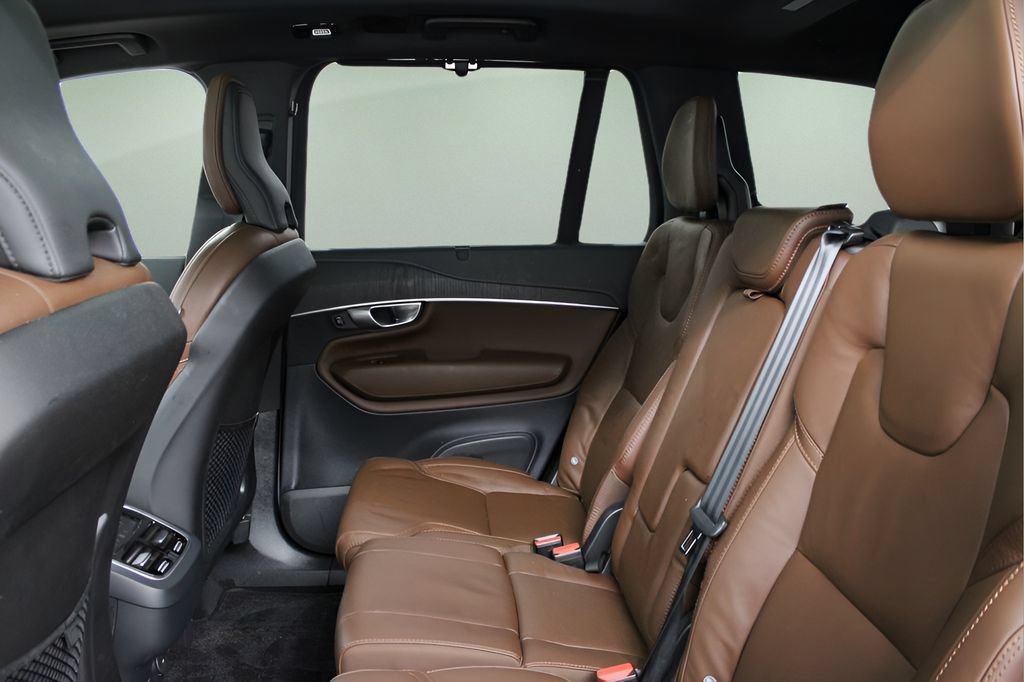Used 2024 Volvo XC90 B6 Ultimate w/ Protection Package Premier AWD/4WD image 21