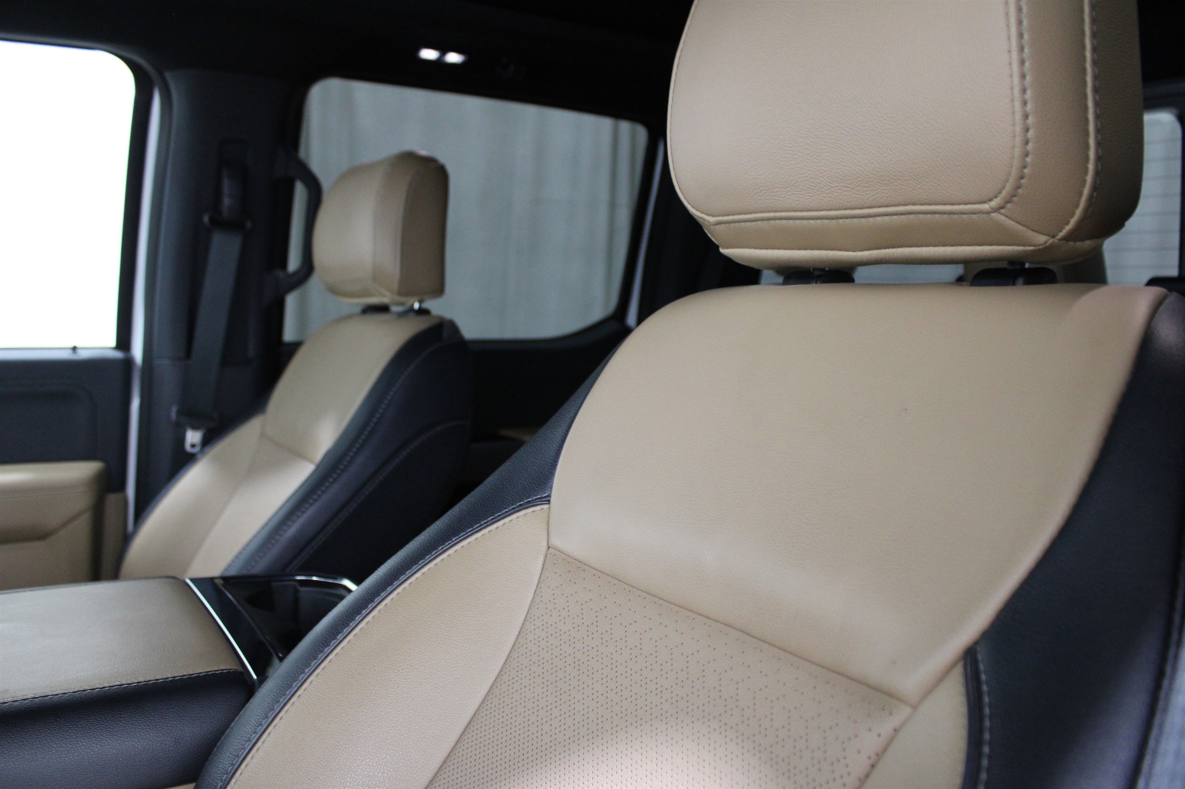 Used 2024 Ford F350 Lariat w/ Lariat Ultimate Package image 4