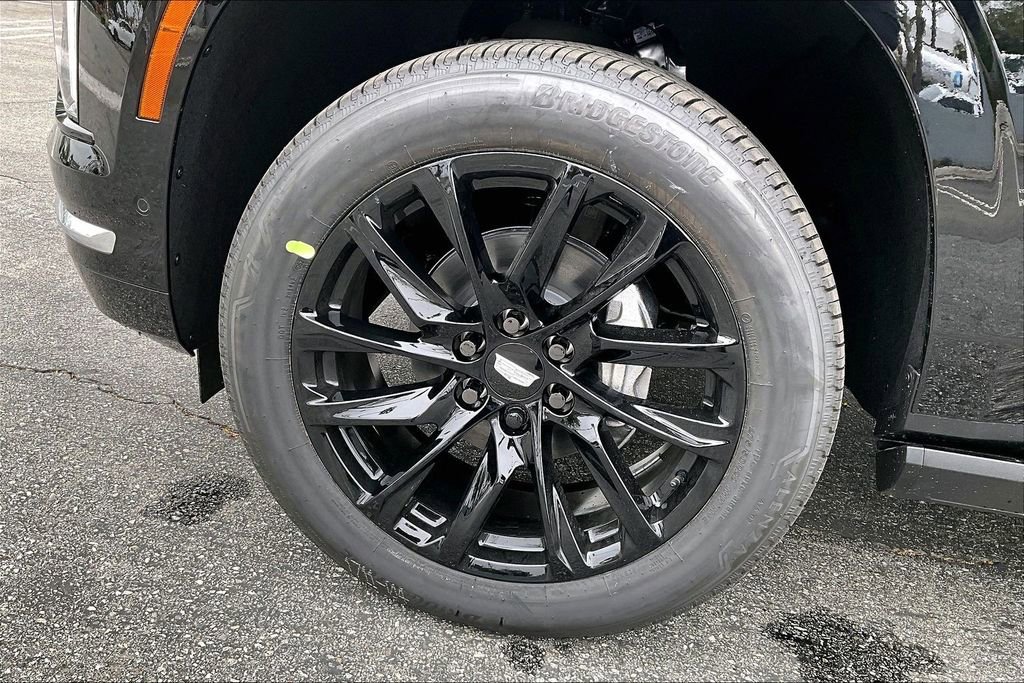 New 2026 Cadillac Escalade Luxury w/ LPO, Floor Liner Package AWD/4WD image 13