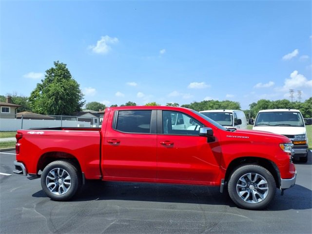 New 2026 Chevrolet Silverado 1500 LT image 2