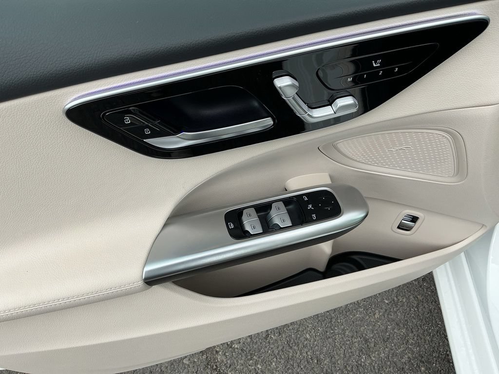 New 2026 Mercedes-Benz C 300 4MATIC Sedan image 15