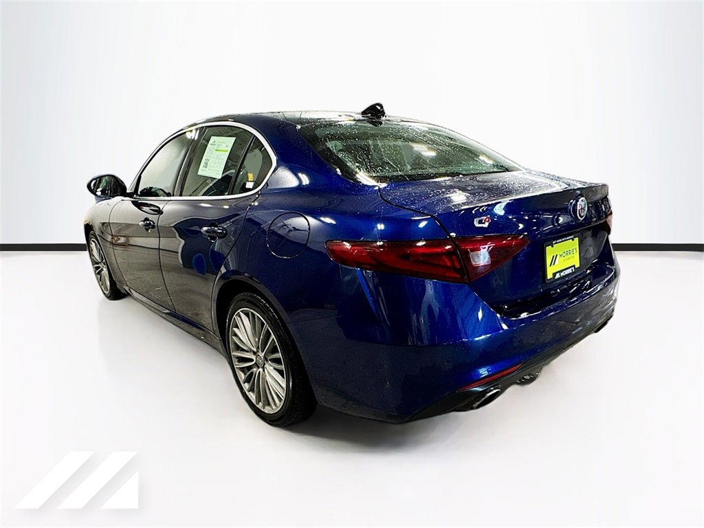Used 2019 Alfa Romeo Giulia Ti w/ Quick Order Package 22X Lusso image 7