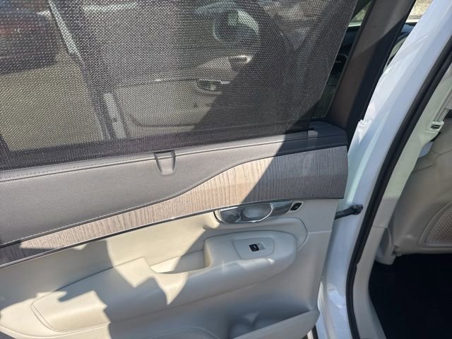 Used 2023 Volvo XC90 B6 Ultimate w/ Protection Package Premier image 30