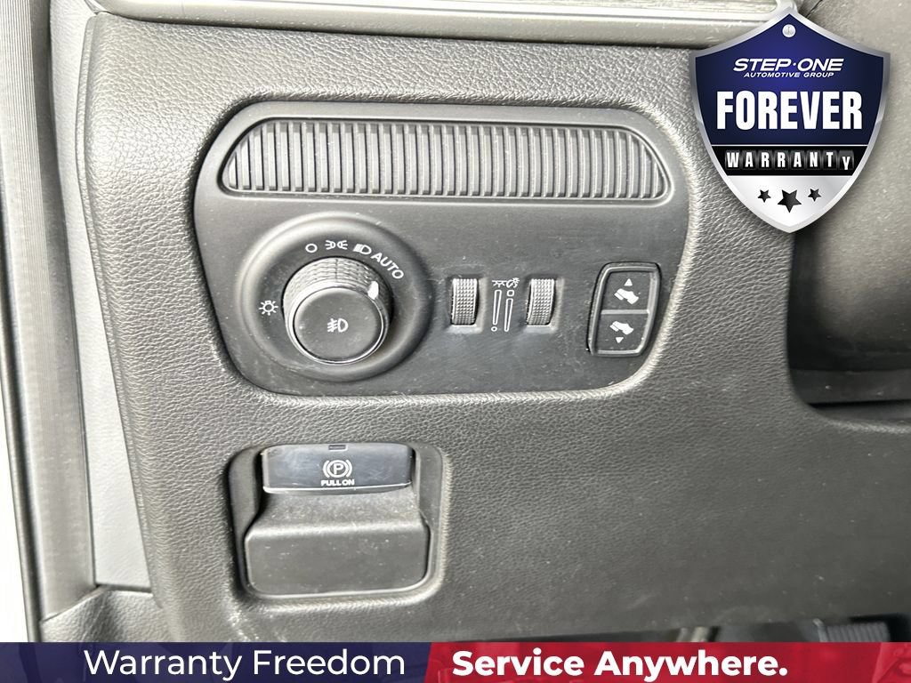 Used 2022 Jeep Wagoneer Series II w/ Premium Group I AWD/4WD image 21