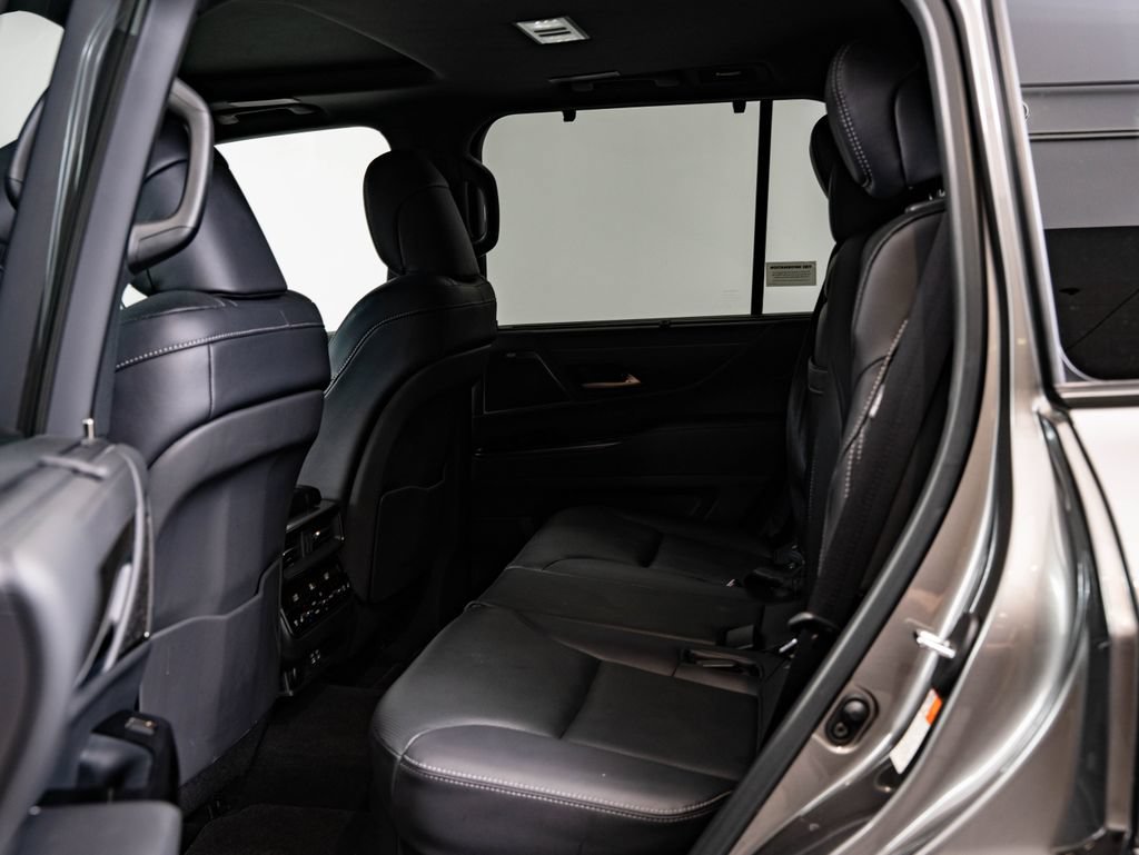 Used 2024 Lexus LX 600 4WD w/ Appearance Package image 45
