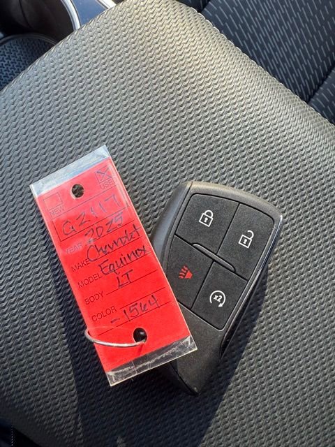 Used 2025 Chevrolet Equinox LT w/ Safety and Technology Package image 41