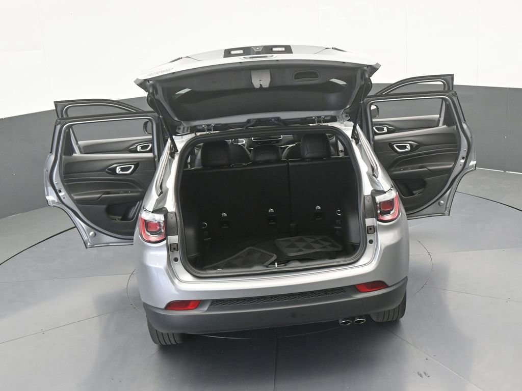 Used 2022 Jeep Compass Latitude FWD image 62