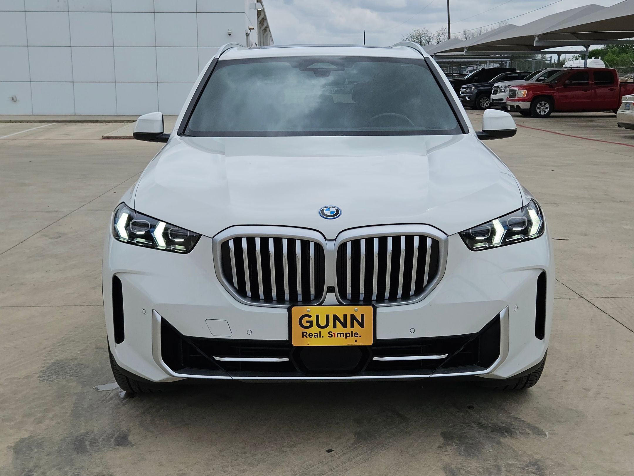 Used 2025 BMW X5 xDrive50e AWD/4WD image 8