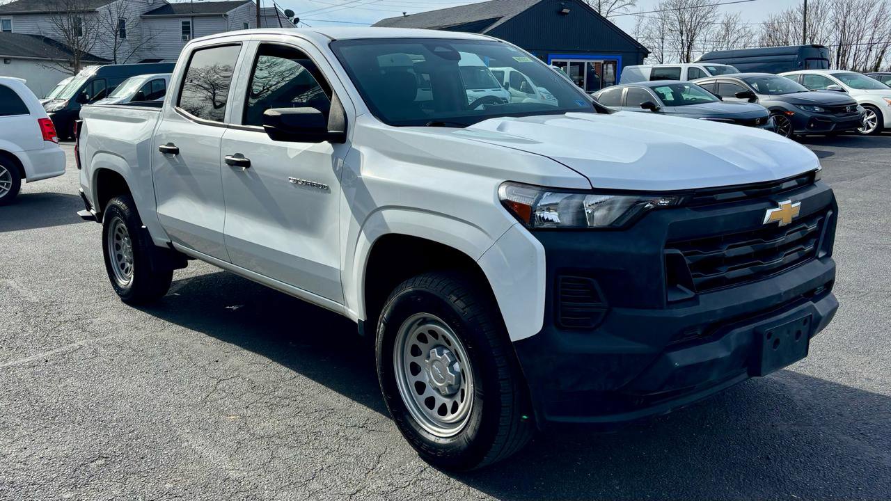 Used 2023 Chevrolet Colorado W/T image 4
