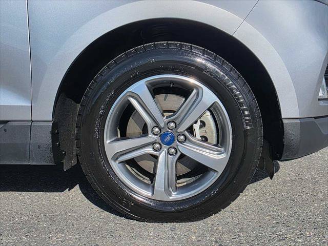 Used 2020 Ford Edge SEL w/ Convenience Package AWD/4WD image 9