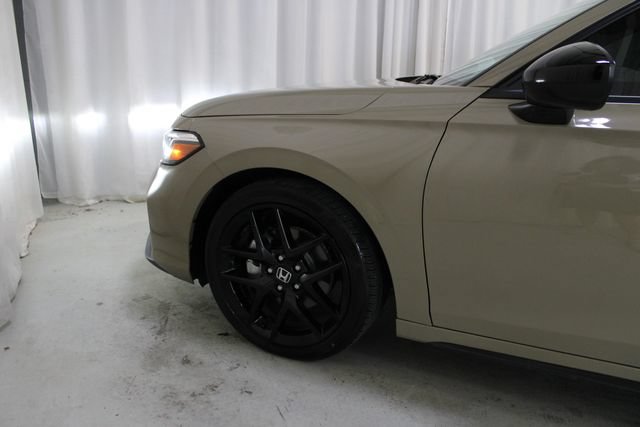 Used 2025 Honda Civic Sport image 33