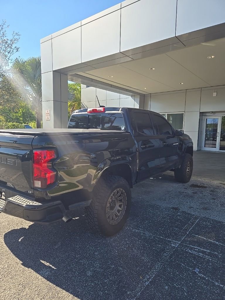 Used 2024 Chevrolet Colorado LT w/ LT Convenience Package image 2