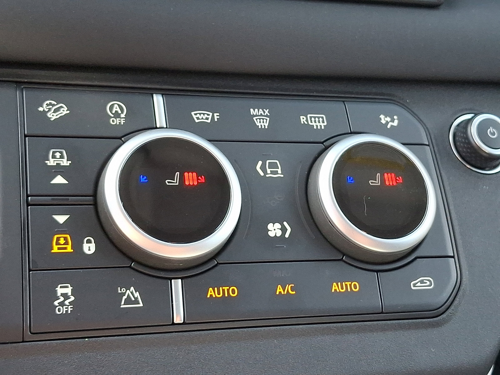 Used 2025 Land Rover Defender 130 S AWD/4WD image 25