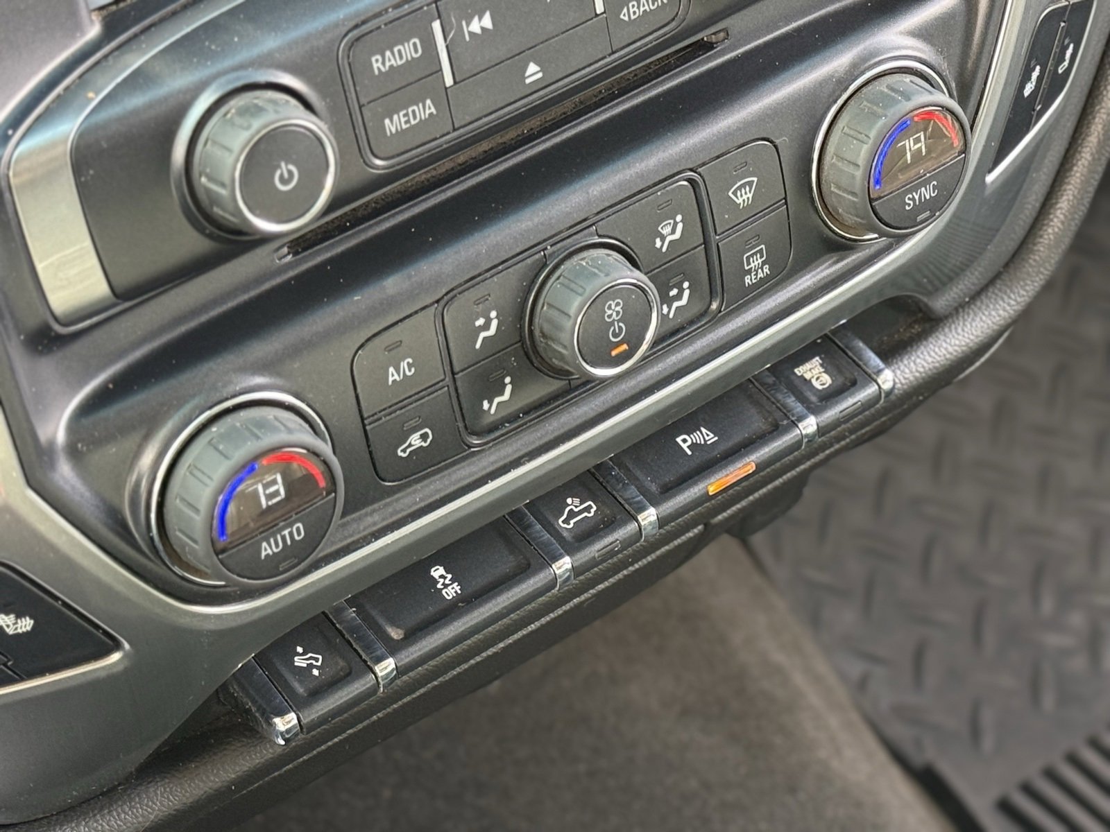 Used 2015 Chevrolet Silverado 3500 LTZ w/ Duramax Plus Package image 26