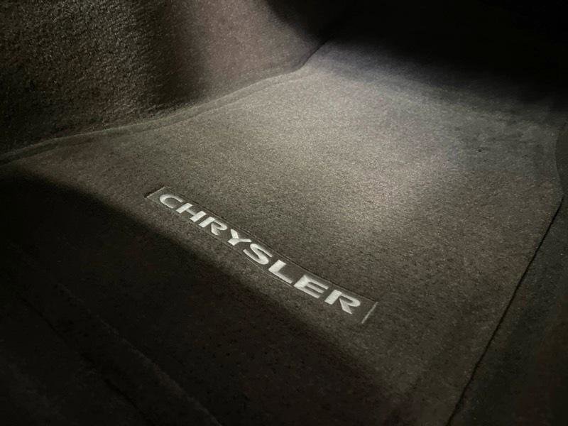 Used 2008 Chrysler 300 C w/ Sound Group II image 50