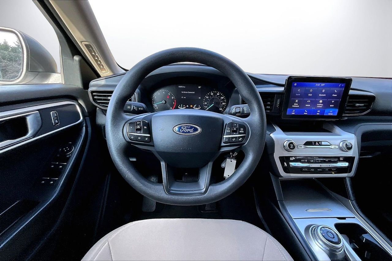 Used 2021 Ford Explorer 4WD w/ Class III Trailer Tow Package image 11