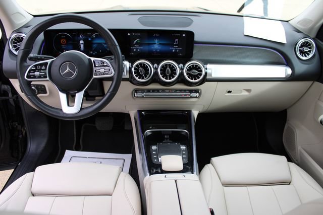 Used 2022 Mercedes-Benz GLB 250 4MATIC w/ Premium Package Lite image 25
