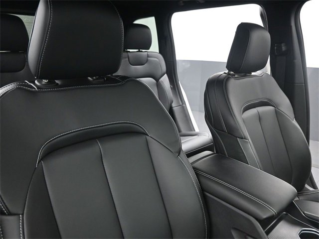 New 2025 Jeep Grand Cherokee Limited w/ Black Appearance Package image 14