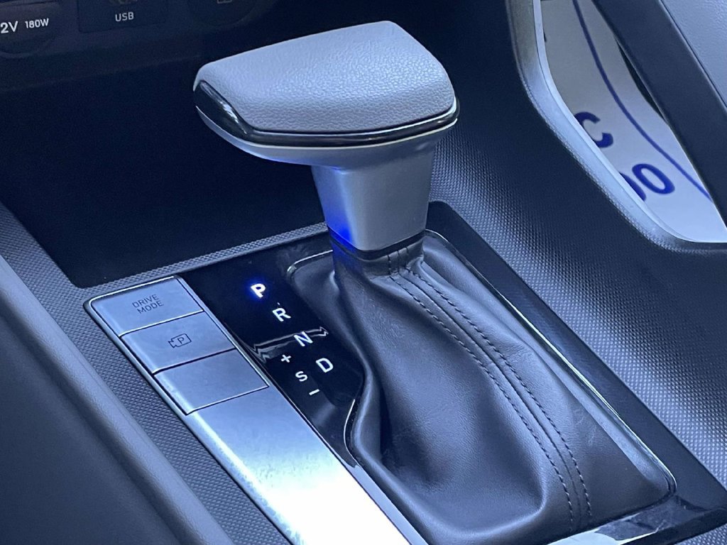 Certified 2024 Hyundai Elantra SEL FWD image 29