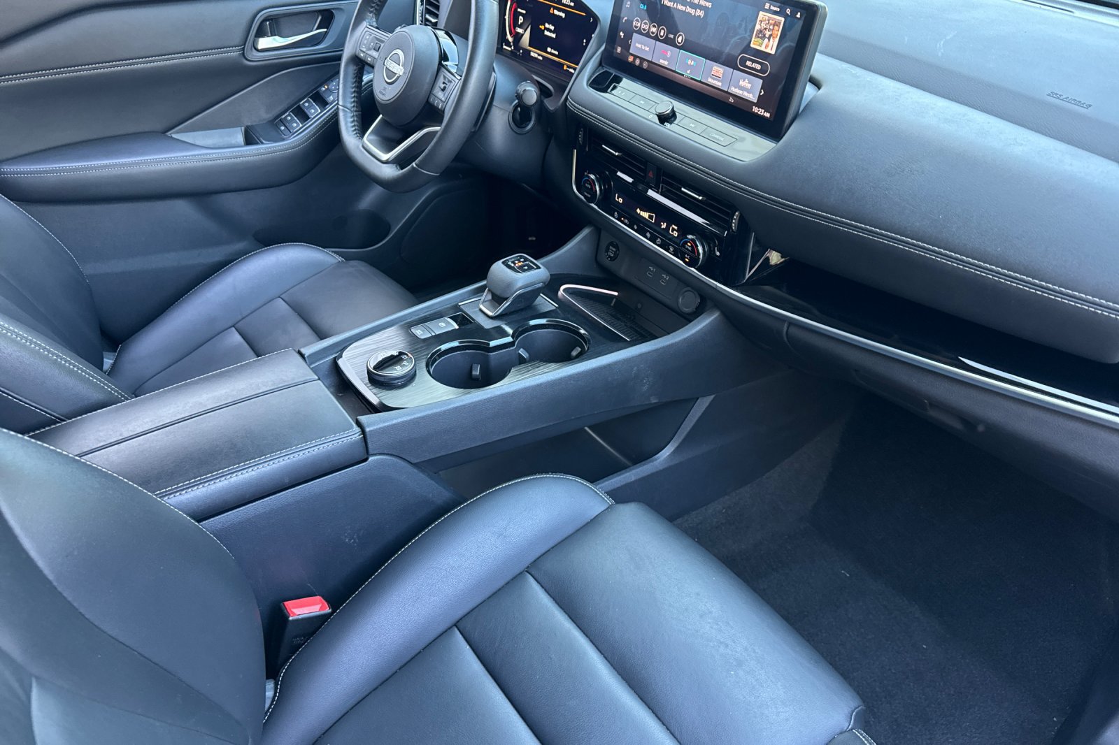 Used 2024 Nissan Rogue SL AWD/4WD image 20