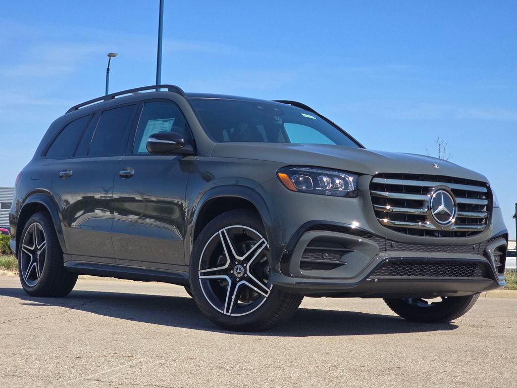 New 2026 Mercedes-Benz GLS 450 4MATIC image 2