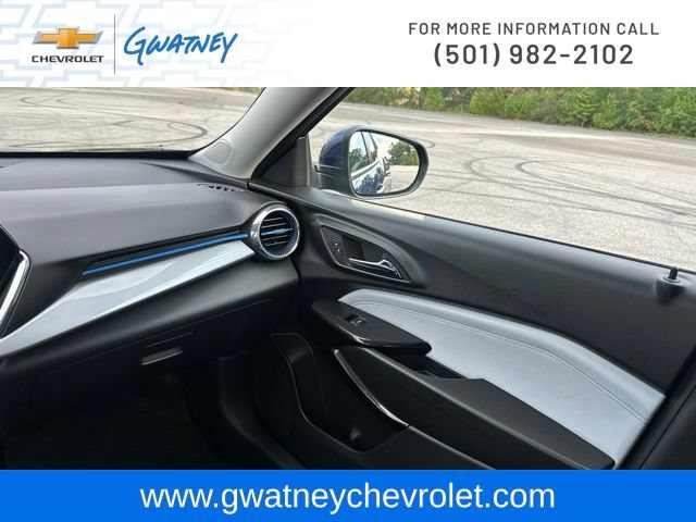 Used 2024 Chevrolet Trax LT w/ Driver Confidence Package FWD image 25