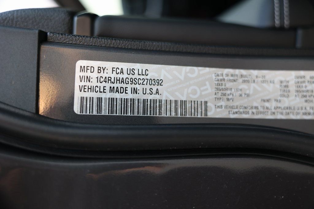 New 2025 Jeep Grand Cherokee Laredo X w/ Trailer Tow Package image 43