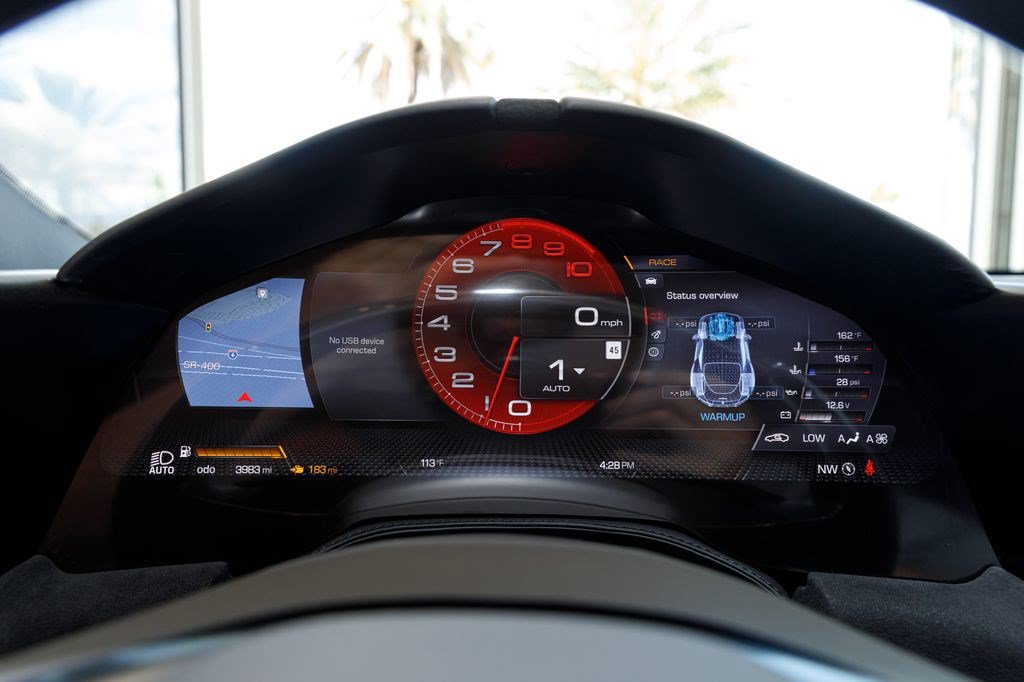 Used 2024 Ferrari Roma RWD image 31