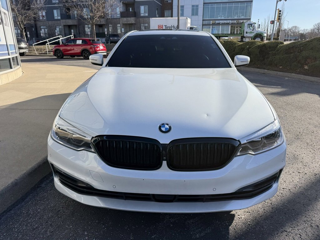 Used 2020 BMW 530i xDrive w/ M Sport Package image 11