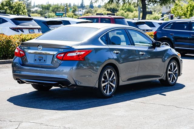 Used 2016 Nissan Altima 2.5 SR FWD image 5