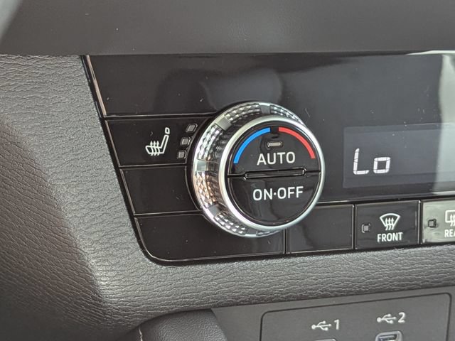 New 2026 Mitsubishi Outlander SE FWD image 24